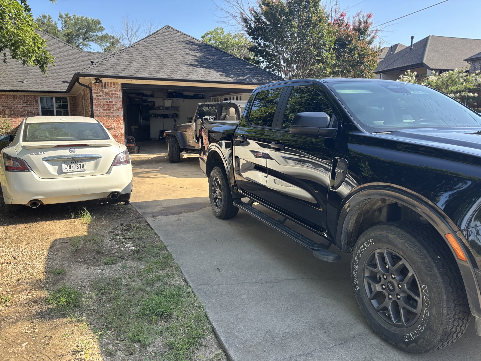 Ford Ranger rear three-quarter view
